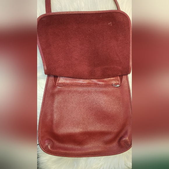 Coach Hippe Flap Vintage Red Leather Shoulder Bag #9134 - Picture 9 of 10